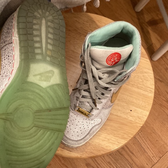 NIKE- LADIES SKY HIGH- sneaker wedge- size 6 - Picture 5 of 6